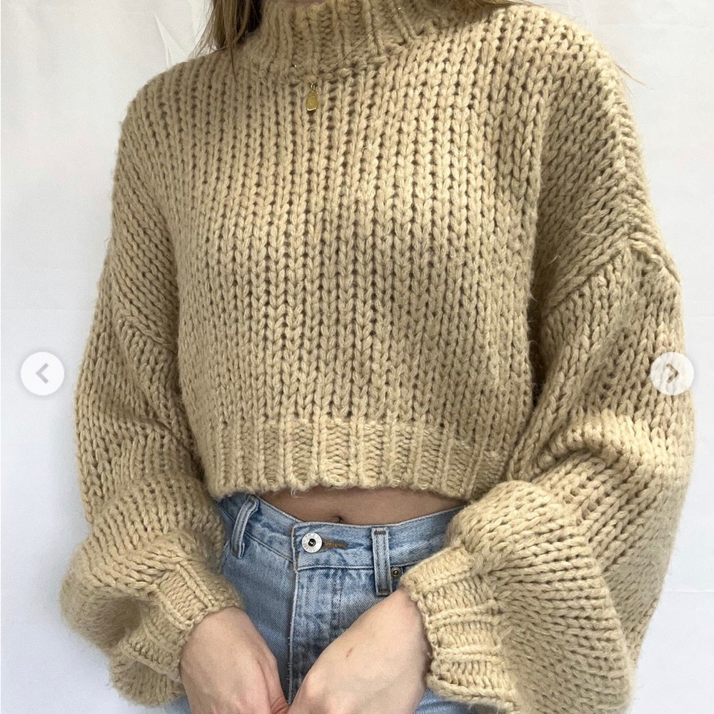Meshki Chunky Knit Beige Sweater